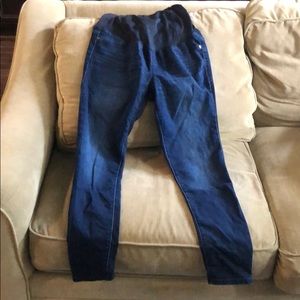 Maternity skinny jeans